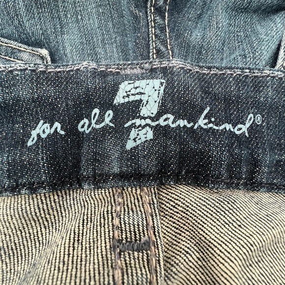 7 For All Mankind Kate Bermuda Distressed Denim Jean Shorts Size 27 Women's - Picture 6 of 8